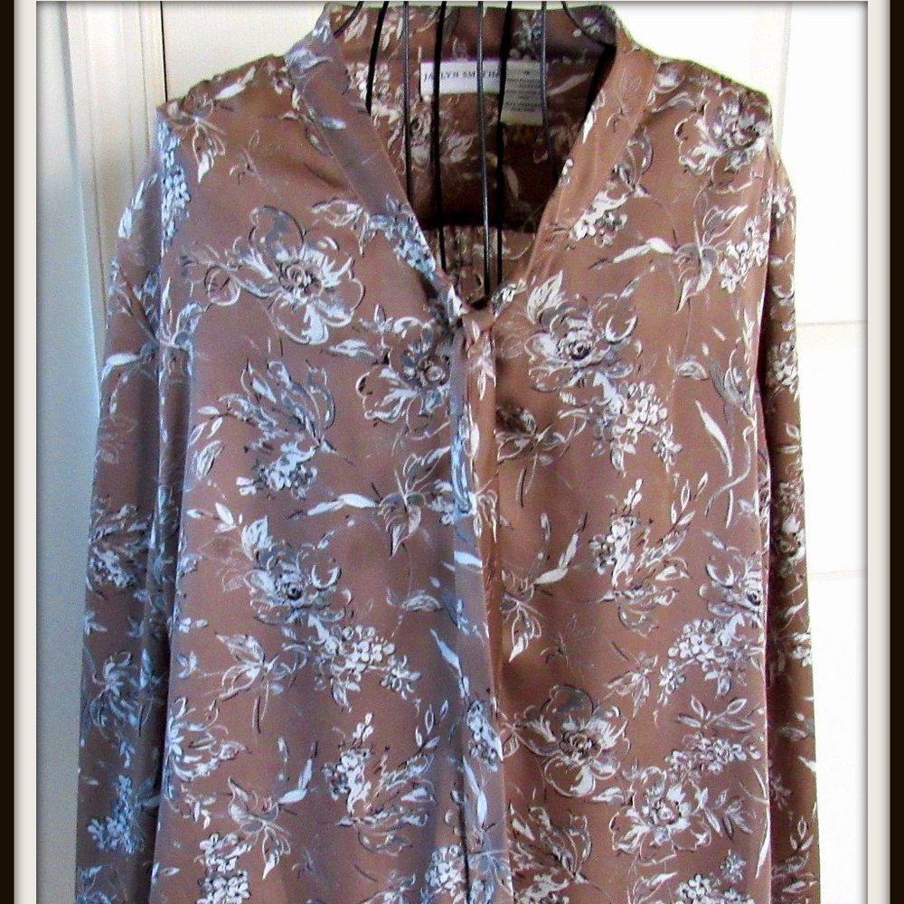 Floral Jaclyn Smith Tie Size 18 Blouse